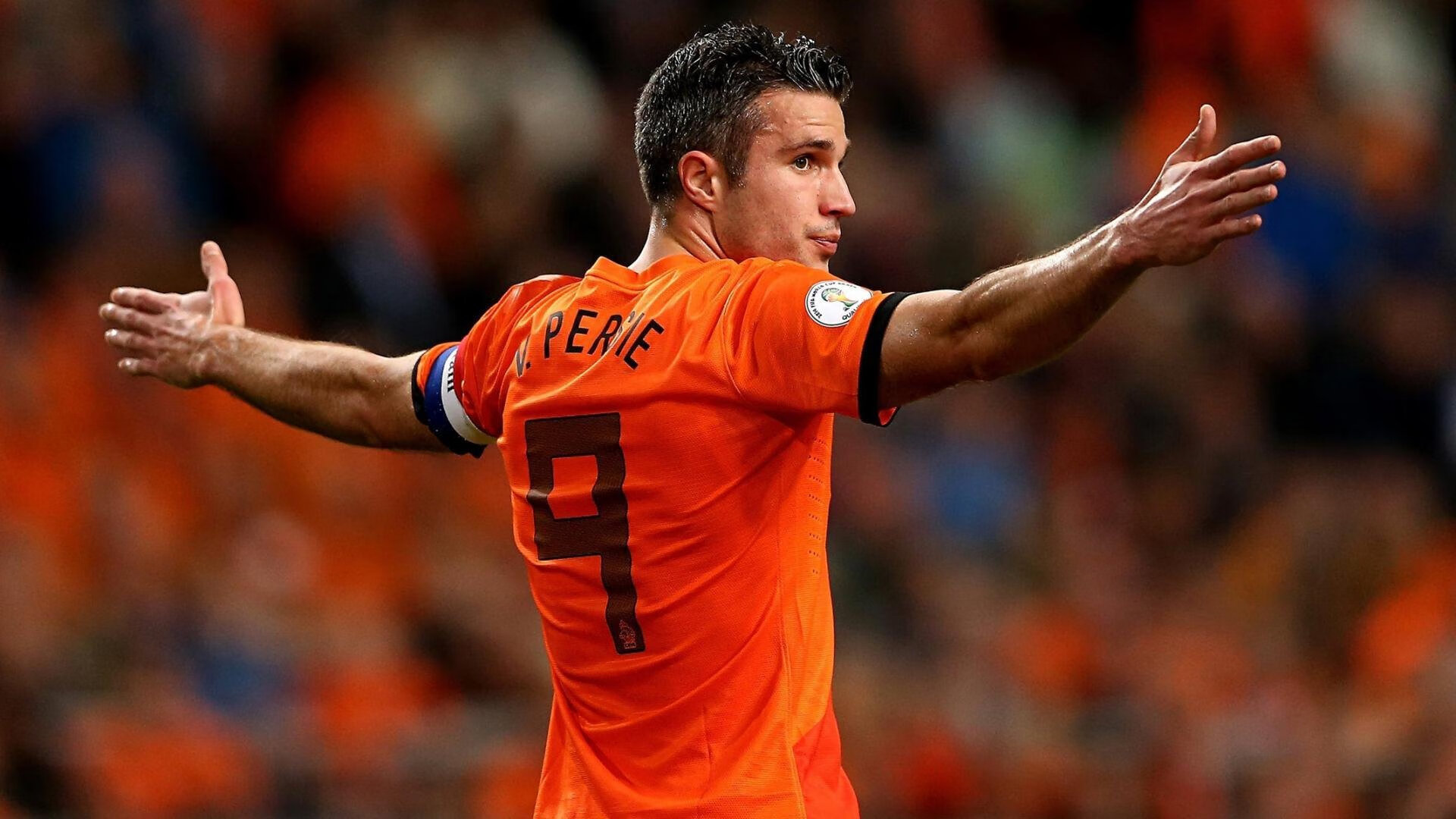 在一次NBA历史纪录比赛中，库里投中14个三分，刷新“单场远投”纪录！